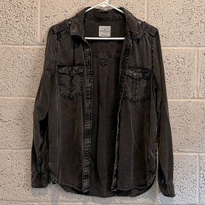 American Eagle Outfitters Charcoal Denim Inspired Button Up Size Small
